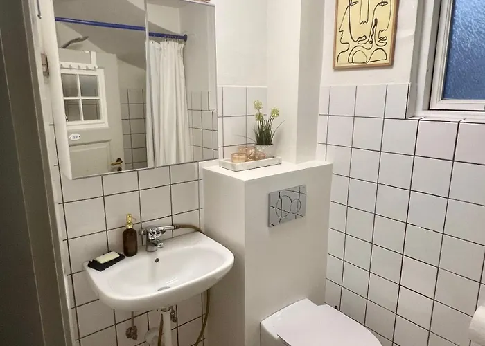 Hyggeligt Stort Vaerelse Midt I Ribes Gamle Bydel